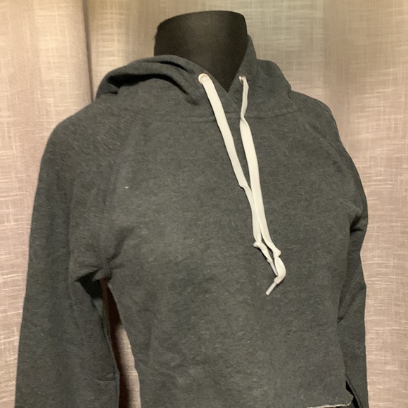 NWT Sleep Riot cropped distressed hoody - Picture 2 of 5